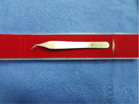 Medical-Grade Tweezers For Follicular Unit Placement
